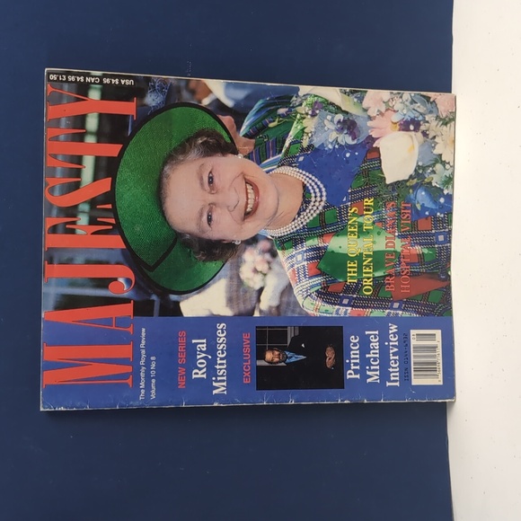 Royal Commemorative Magazine Set - Picture 7 of 16